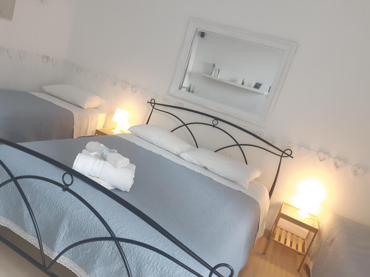 Bed and Breakfast Dimora Filangieri Napoli Esterno foto