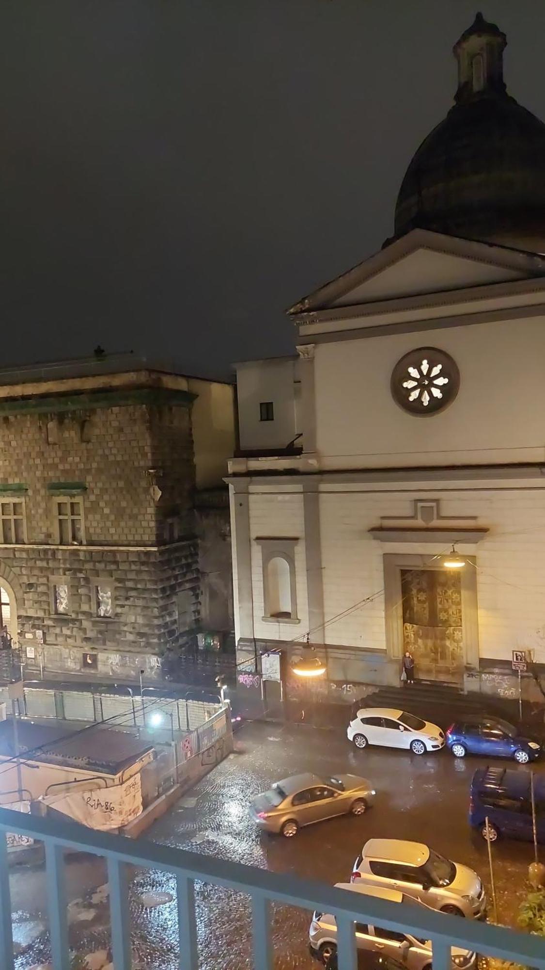 Bed and Breakfast Dimora Filangieri Napoli Esterno foto